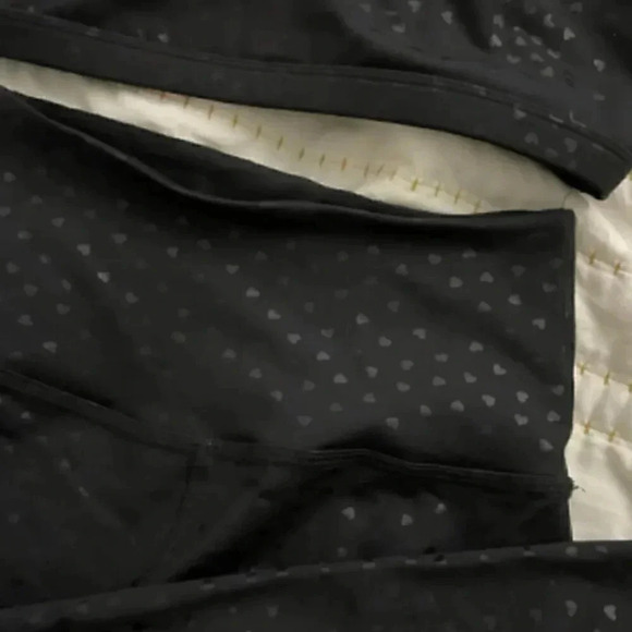 BEYOND YOGA FOIL HEART PRINT Leggings Sports Bra Matching Set size XS / S NEW - Picture 3 of 8